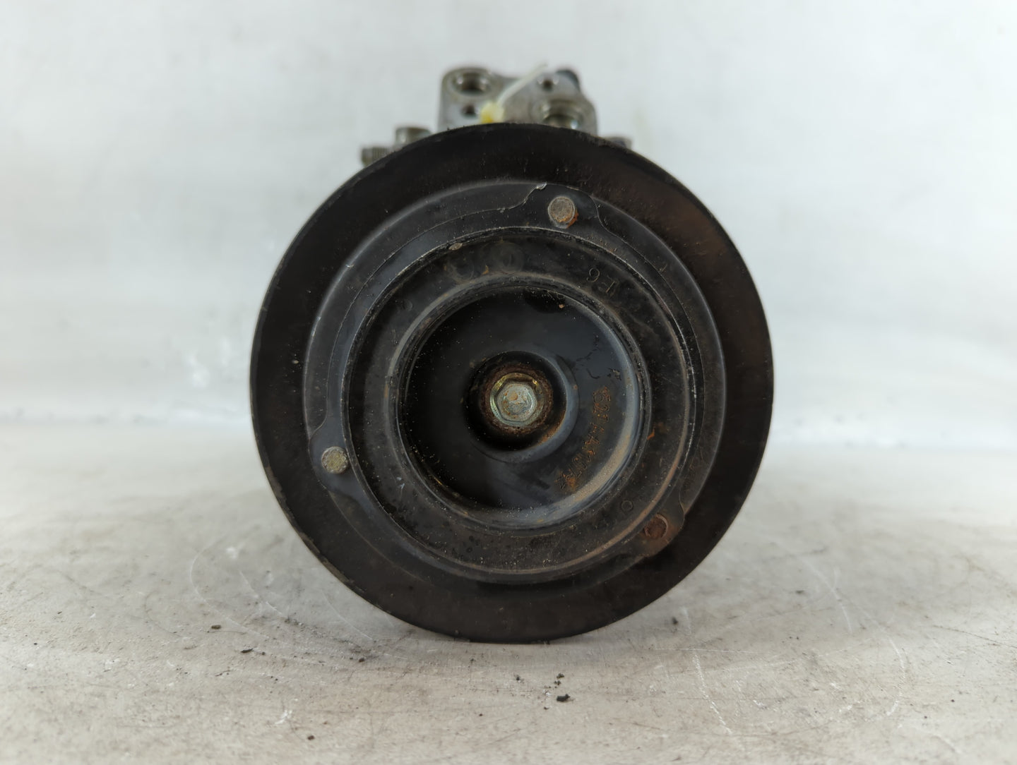 1995-1998 Porsche 911 Air Conditioning A/c Ac Compressor Oem - Oemusedautoparts1.com