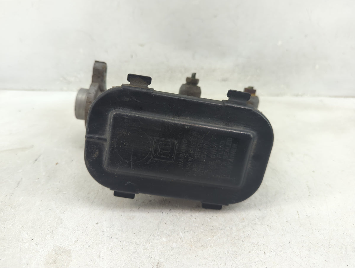 Ram 2500 Brake Master Cylinder 1415260 - Oemusedautoparts1.com