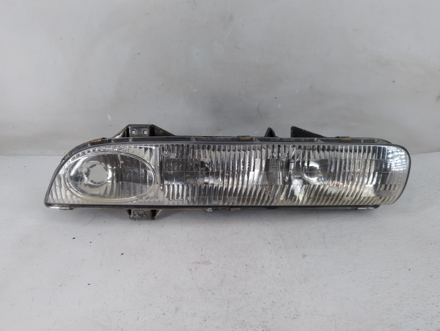 1996-1999 Saturn Sl Driver Left Oem Head Light Headlight Lamp - Oemusedautoparts1.com