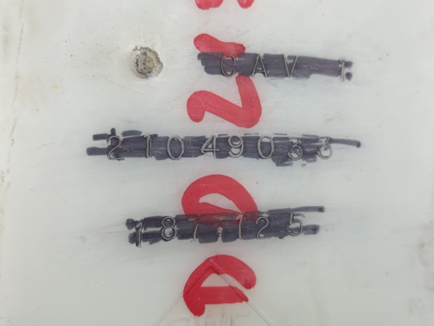 1997 Saturn Sl Windshield Washer Fluid Reservoir Bottle Oem - Oemusedautoparts1.com