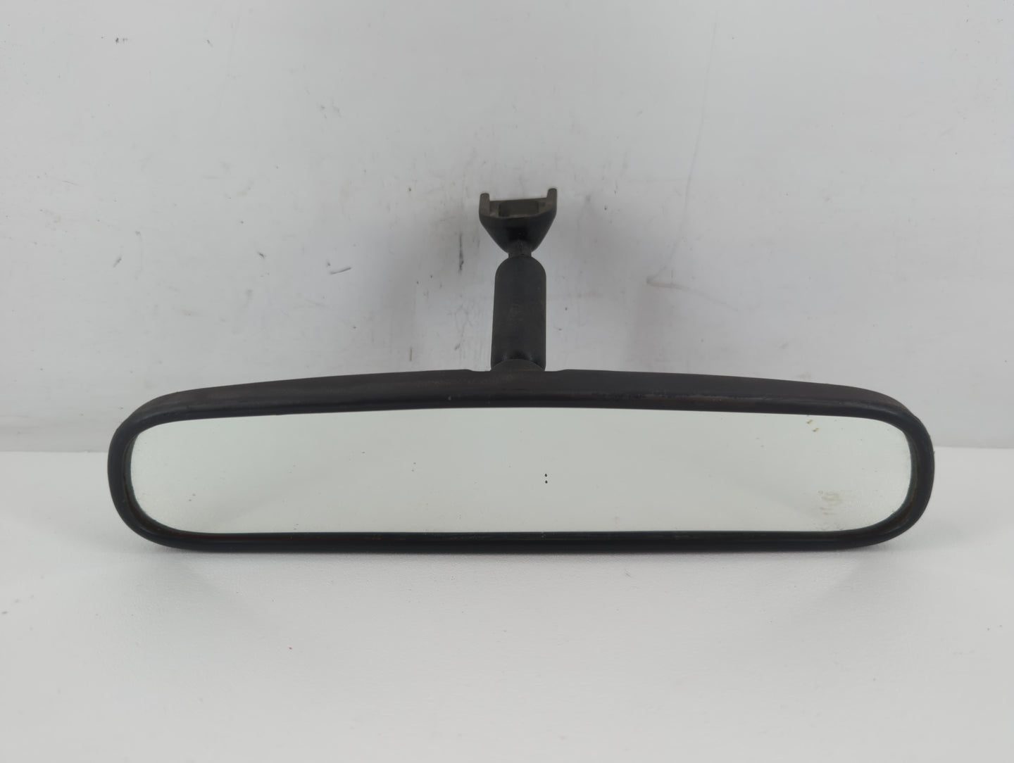 1997-2002 Saturn Sl Interior Rear View Mirror Replacement OEM P/N:IE 13 01 574 E8 011082 Fits OEM Used Auto Parts - Oemuseda