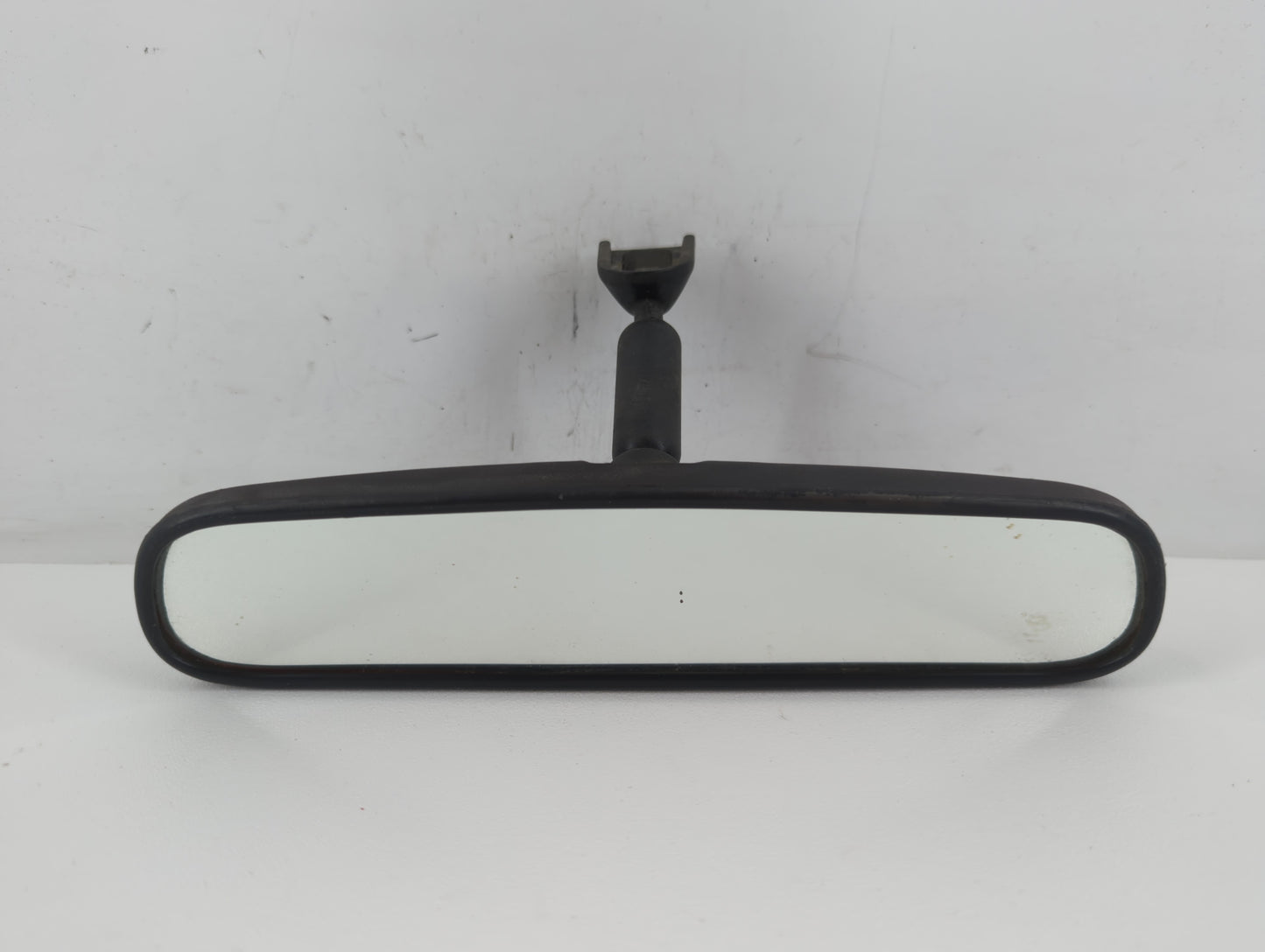 1997-2002 Saturn Sl Interior Rear View Mirror Replacement OEM P/N:IE 13 01 574 E8 011082 Fits OEM Used Auto Parts - Oemuseda