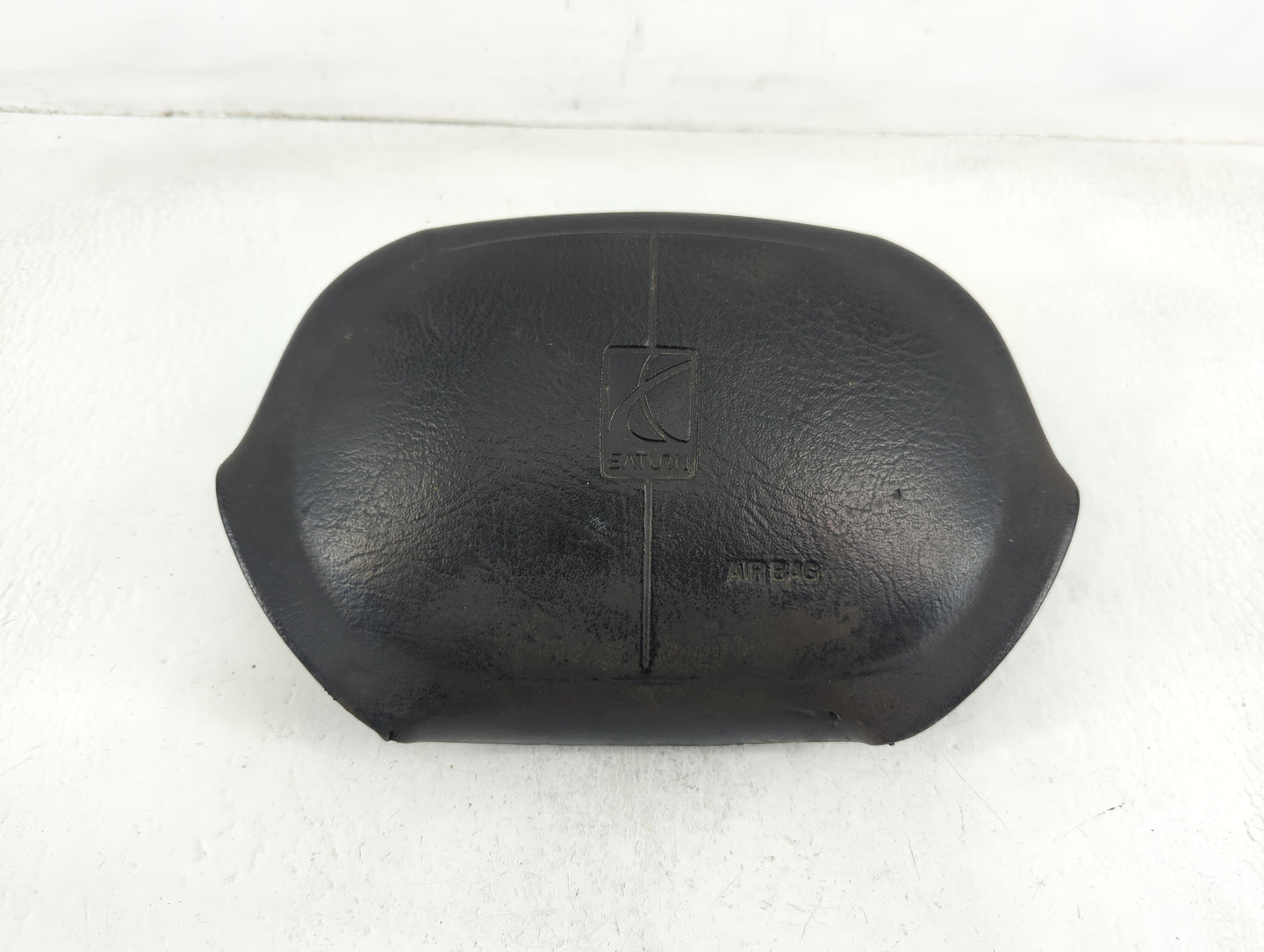 1995-1997 Saturn Sl Air Bag Driver Left Steering Wheel Mounted P/N:AB03751YRBJV37 Fits Fits 1995 1996 1997 OEM Used Auto Par