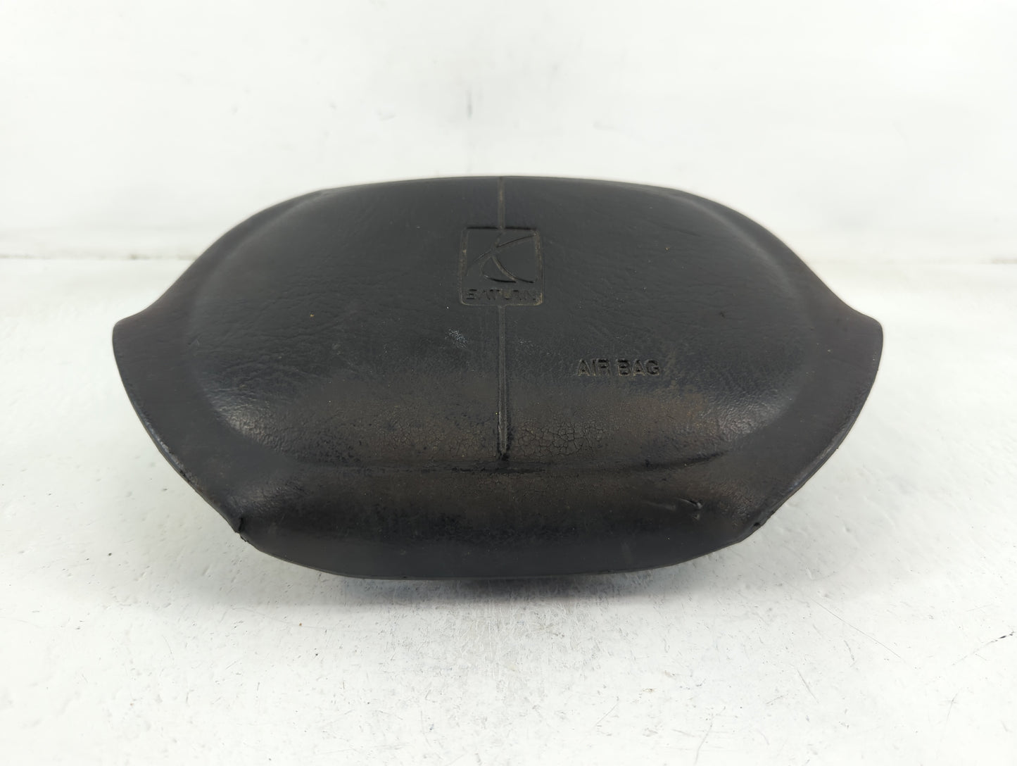 1995-1997 Saturn Sl Air Bag Driver Left Steering Wheel Mounted P/N:AB03751YRBJV37 Fits Fits 1995 1996 1997 OEM Used Auto Par