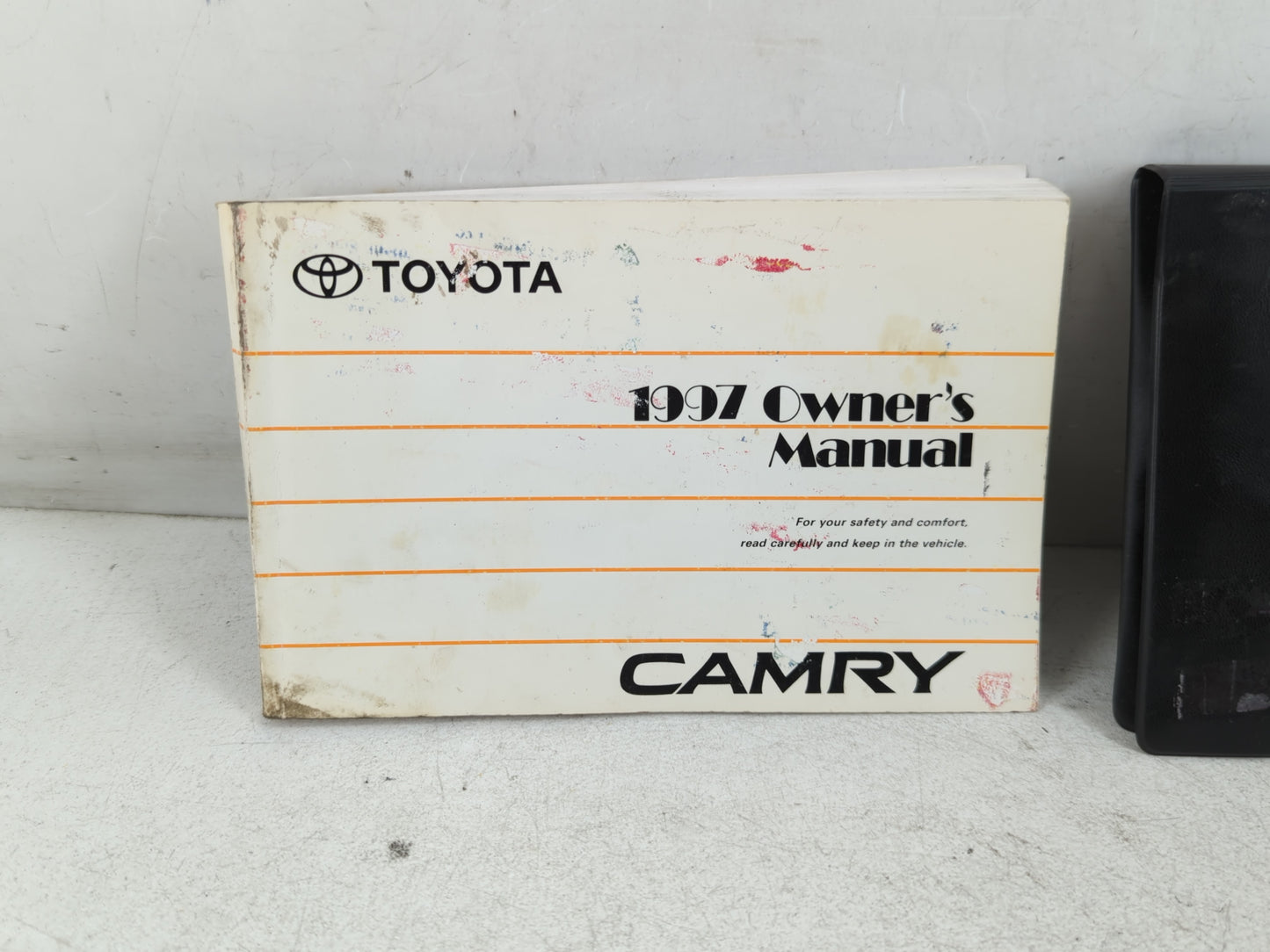 1997 Toyota Camry Owners Manual Book Guide P/N:01999-33455 OEM Used Auto Parts - Oemusedautoparts1.com