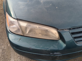 compare product 1997-1999 Toyota Camry Passenger Right Oem Head Light Headlight Lamp 1205388