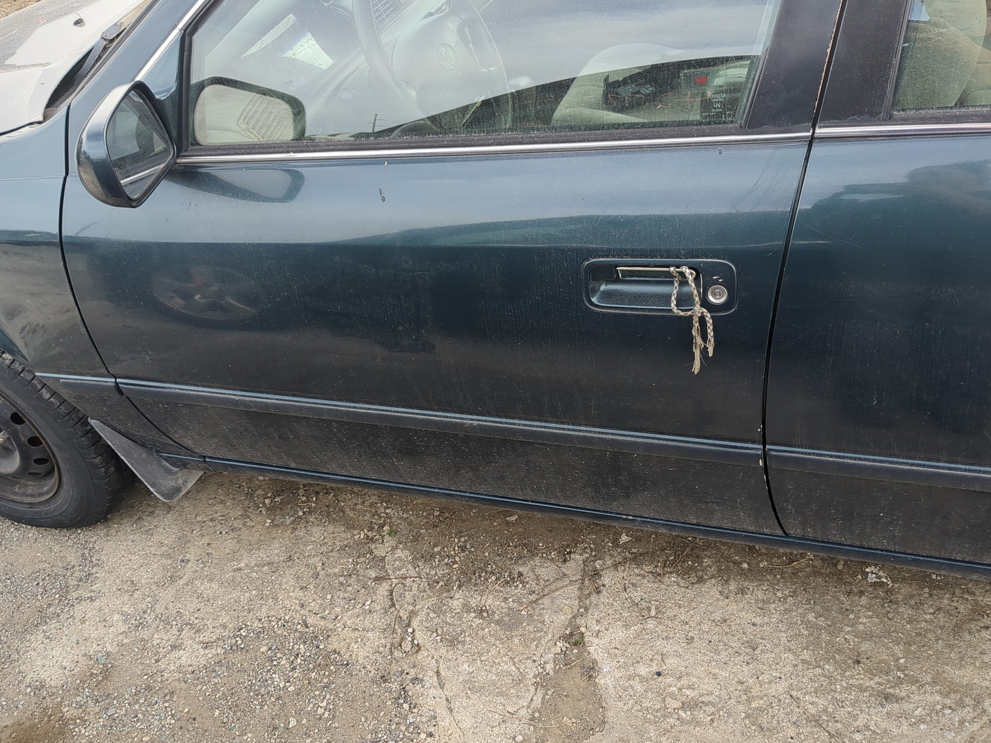 1997-2001 Toyota Camry Driver Front Door Oem 1205407 - Oemusedautoparts1.com