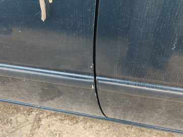 1997-2001 Toyota Camry Driver Front Door Oem 1205407