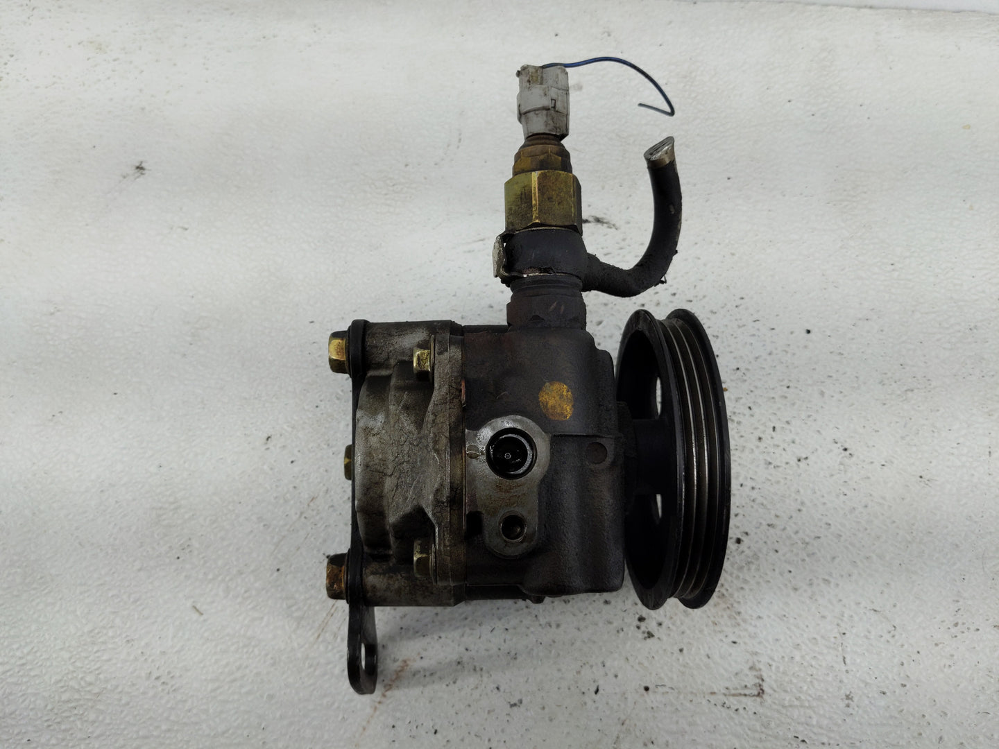 1997-2001 Toyota Camry Power Steering Column Pump Oem - Oemusedautoparts1.com