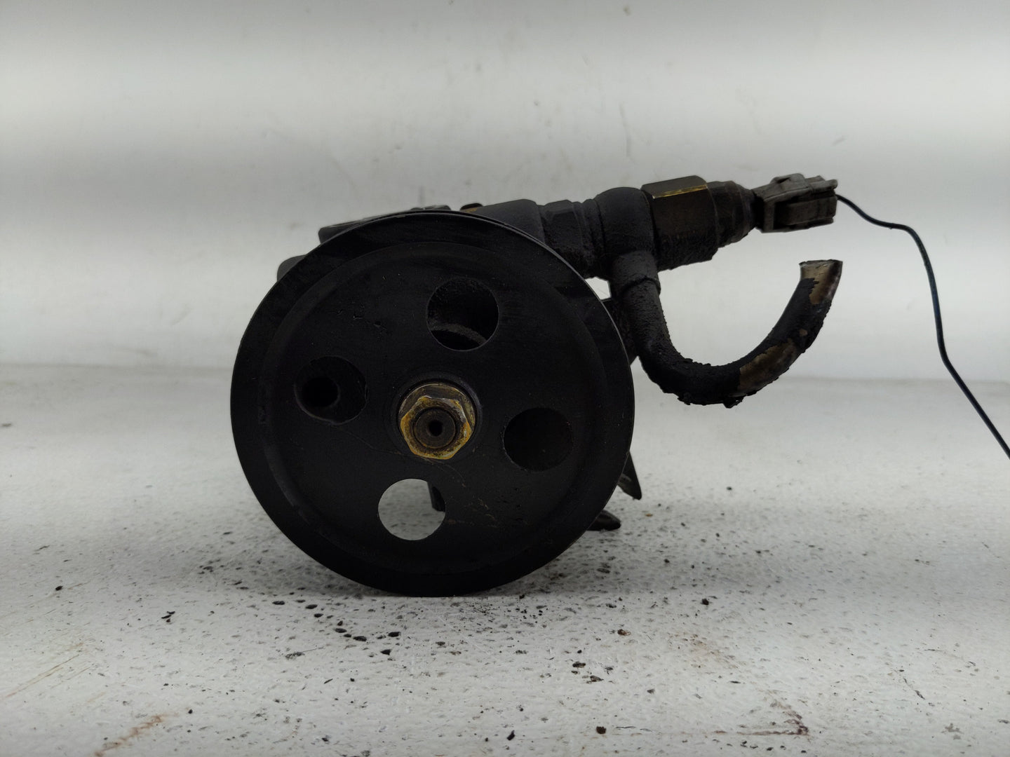 1997-2001 Toyota Camry Power Steering Column Pump Oem - Oemusedautoparts1.com