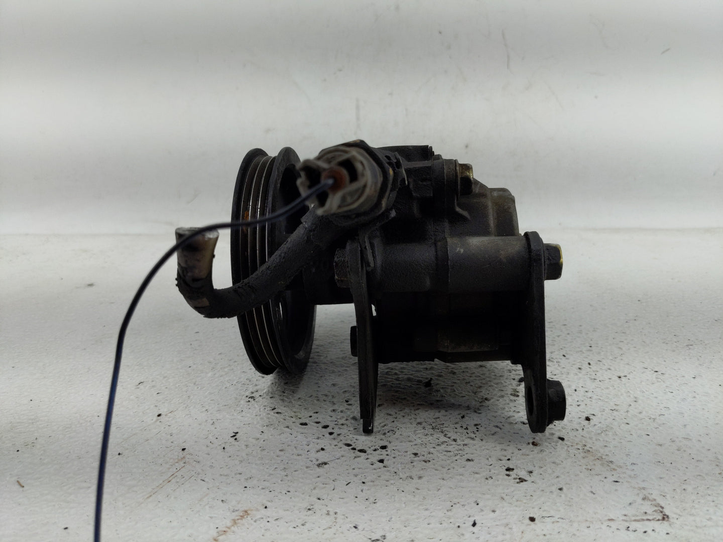 1997-2001 Toyota Camry Power Steering Column Pump Oem - Oemusedautoparts1.com