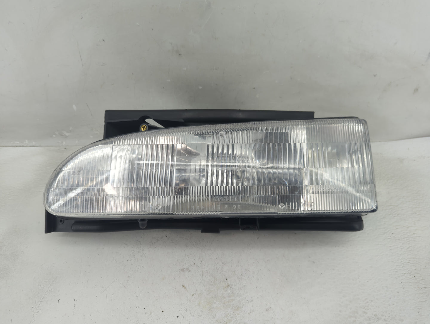 1994-1997 Toyota Corolla Driver Left Oem Head Light Headlight Lamp - Oemusedautoparts1.com