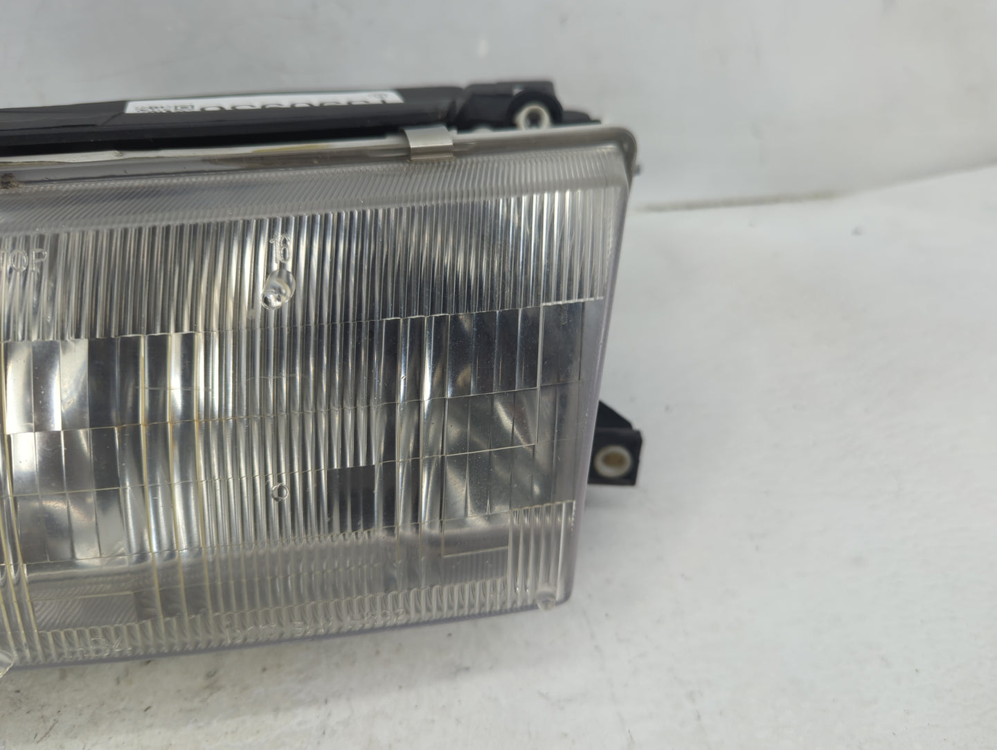 1994-1997 Toyota Corolla Driver Left Oem Head Light Headlight Lamp - Oemusedautoparts1.com