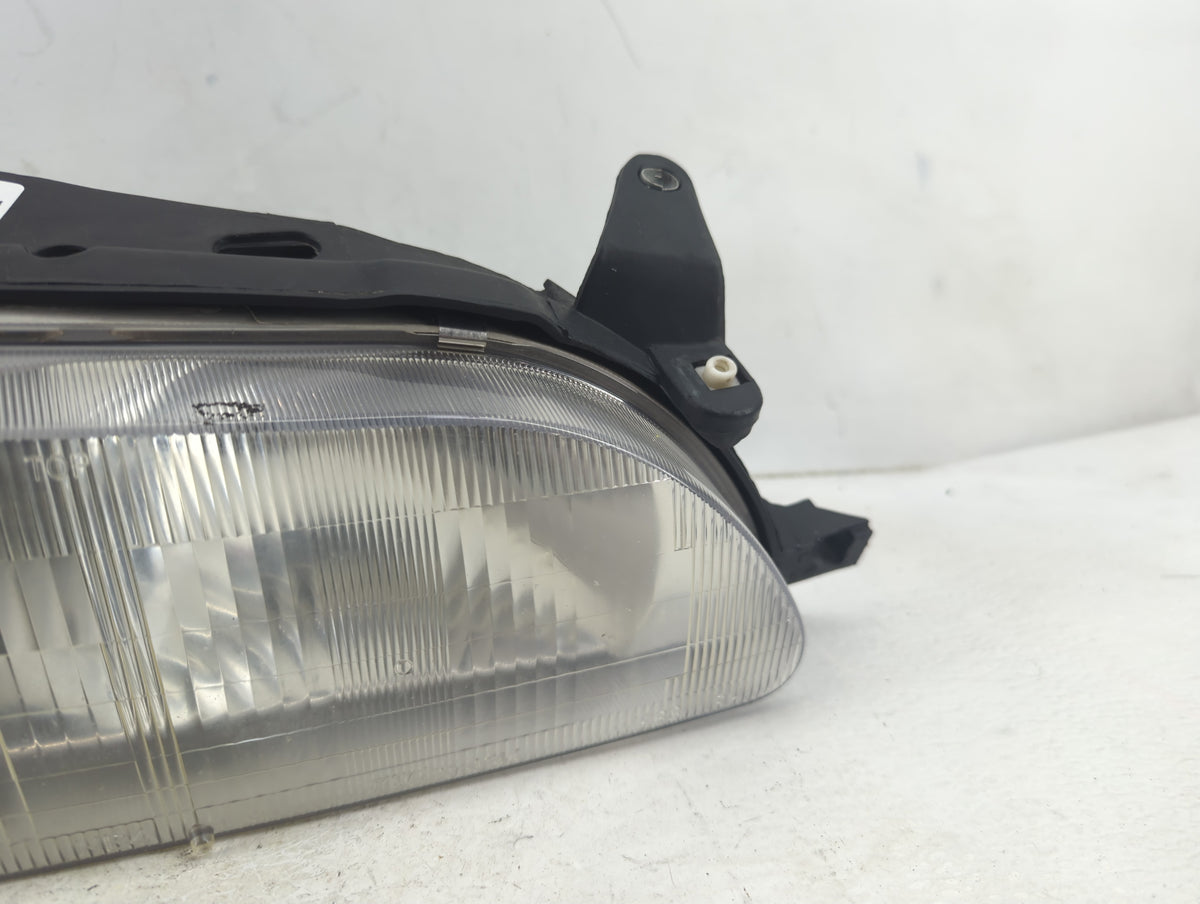 1994-1997 Toyota Corolla Passenger Right Oem Head Light Headlight Lamp 1390939 - Oemusedautoparts1.com