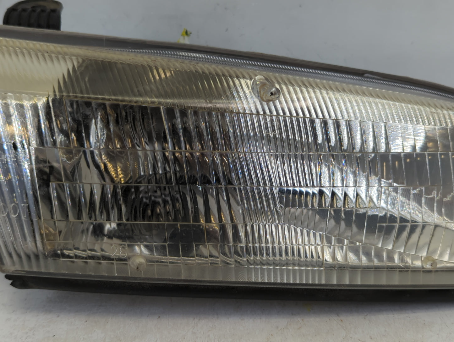 1994-1997 Toyota Corolla Passenger Right Oem Head Light Headlight Lamp - Oemusedautoparts1.com