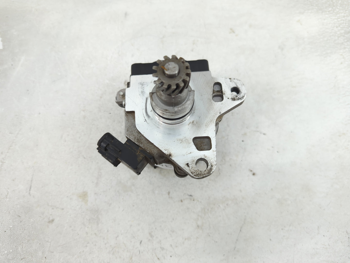 1995-1997 Toyota Tacoma Engine Ignition Distributor OEM P/N:90919-02164 Fits Fits 1995 1996 1997 OEM Used Auto Parts - Oemus