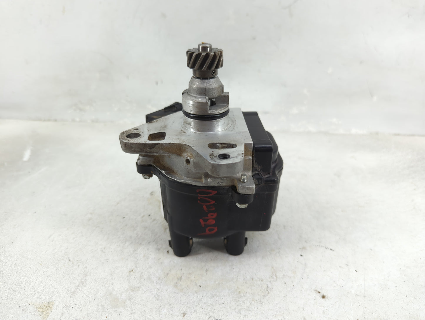 1995-1997 Toyota Tacoma Engine Ignition Distributor OEM P/N:90919-02164 Fits Fits 1995 1996 1997 OEM Used Auto Parts - Oemus