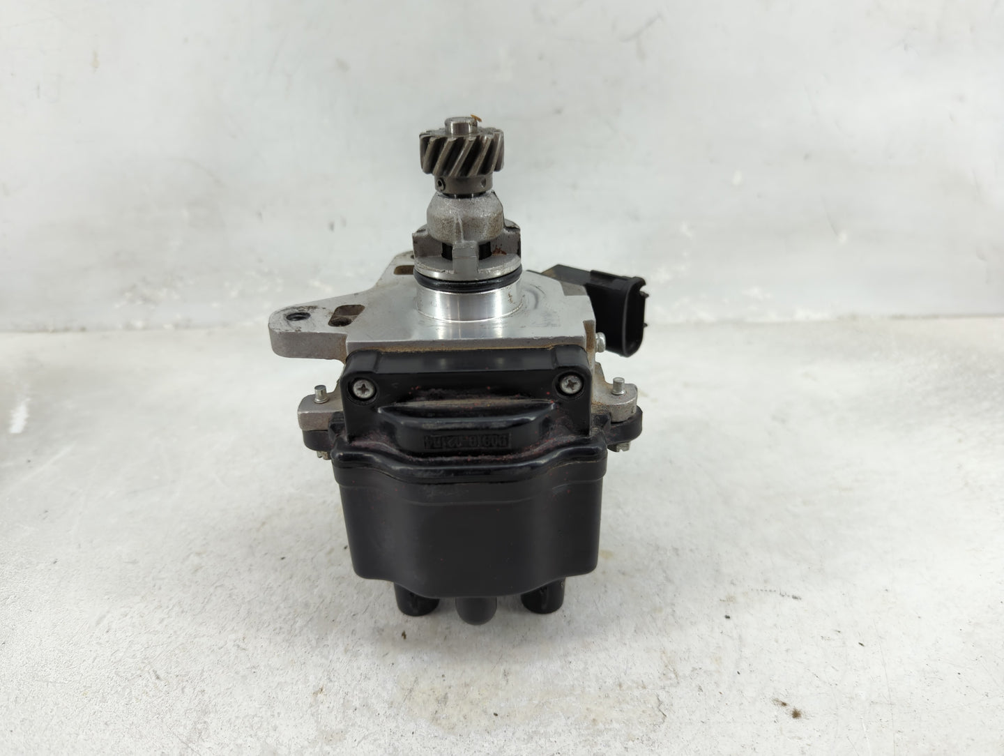 1995-1997 Toyota Tacoma Engine Ignition Distributor OEM P/N:90919-02164 Fits Fits 1995 1996 1997 OEM Used Auto Parts - Oemus