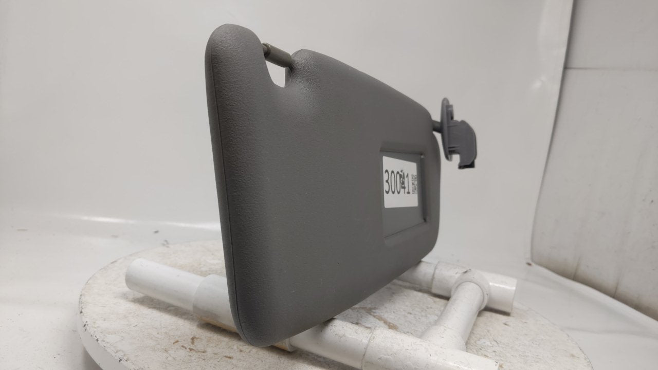 1998 Audi A4 Sun Visor Shade Replacement Passenger Right Mirror Fits OEM Used Auto Parts - Oemusedautoparts1.com