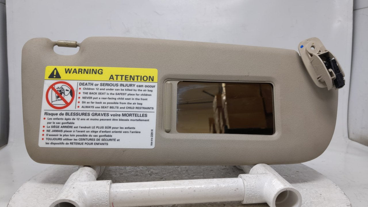 1998 Audi A4 Sun Visor Shade Replacement Passenger Right Mirror Fits OEM Used Auto Parts - Oemusedautoparts1.com