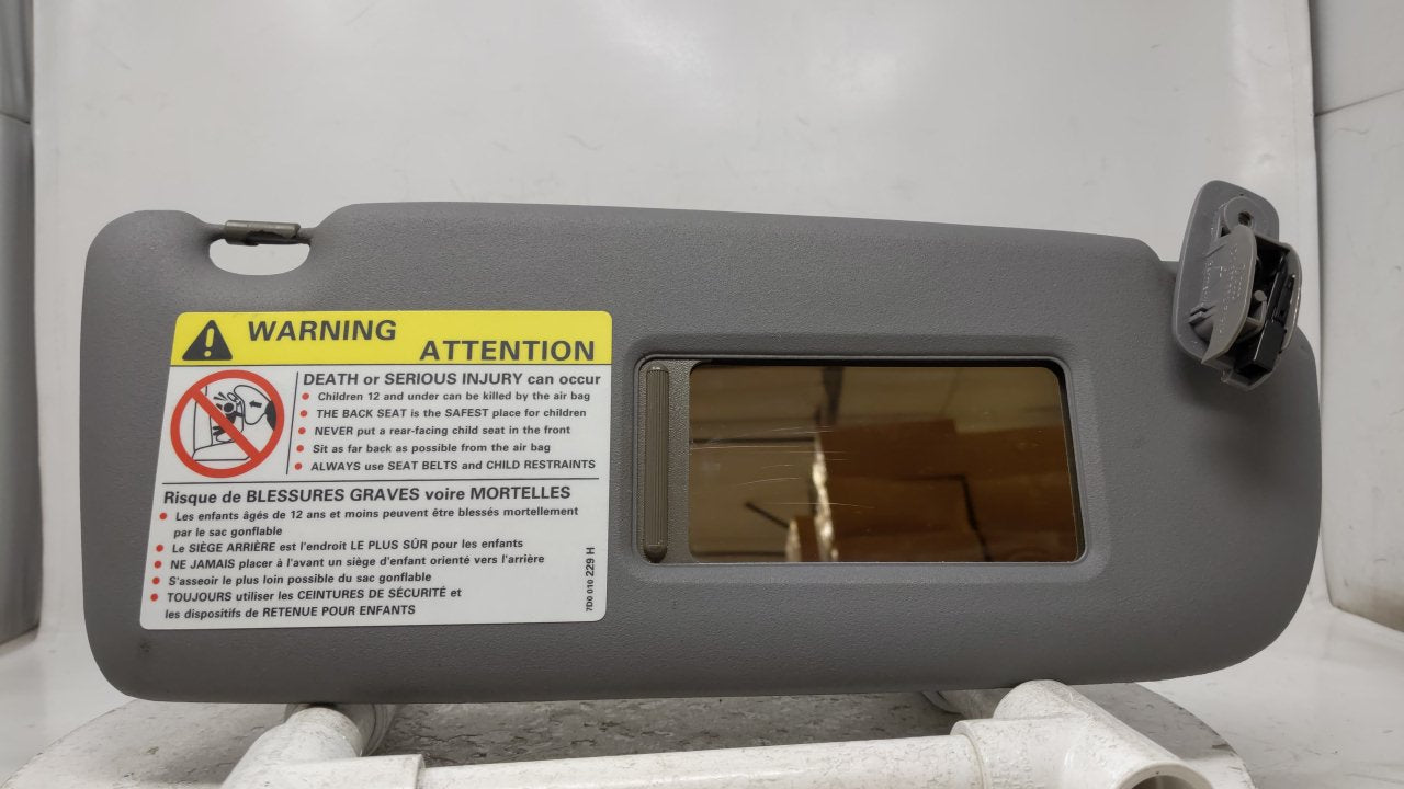 1998 Audi A4 Sun Visor Shade Replacement Passenger Right Mirror Fits OEM Used Auto Parts - Oemusedautoparts1.com