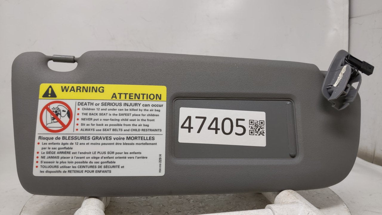 1998 Audi A4 Sun Visor Shade Replacement Passenger Right Mirror Fits OEM Used Auto Parts - Oemusedautoparts1.com