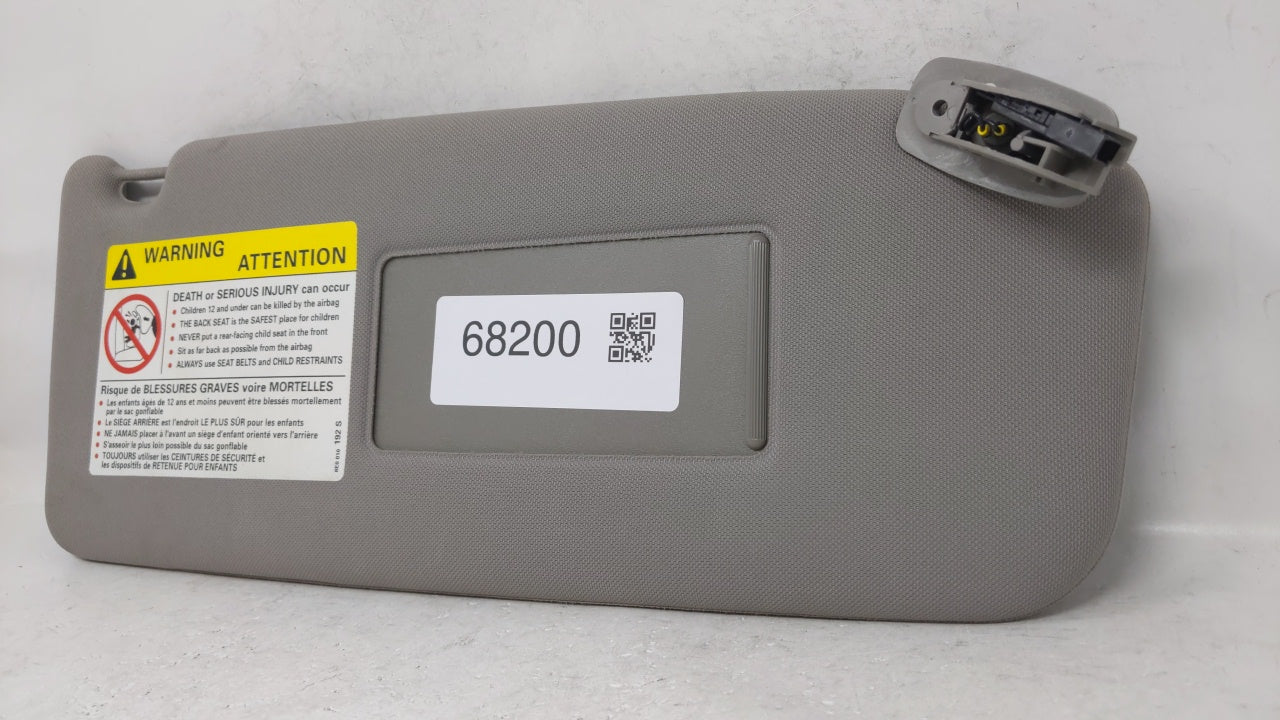 1998 Audi A6 Sun Visor Shade Replacement Passenger Right Mirror Fits OEM Used Auto Parts - Oemusedautoparts1.com