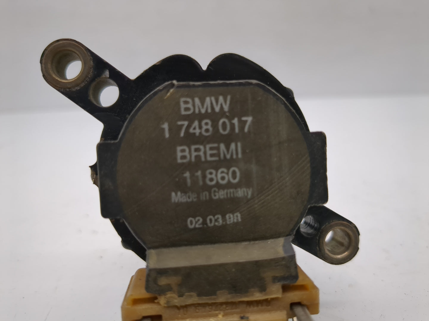 1997-2001 Bmw 740i Ignition Coil Igniter Pack - Oemusedautoparts1.com