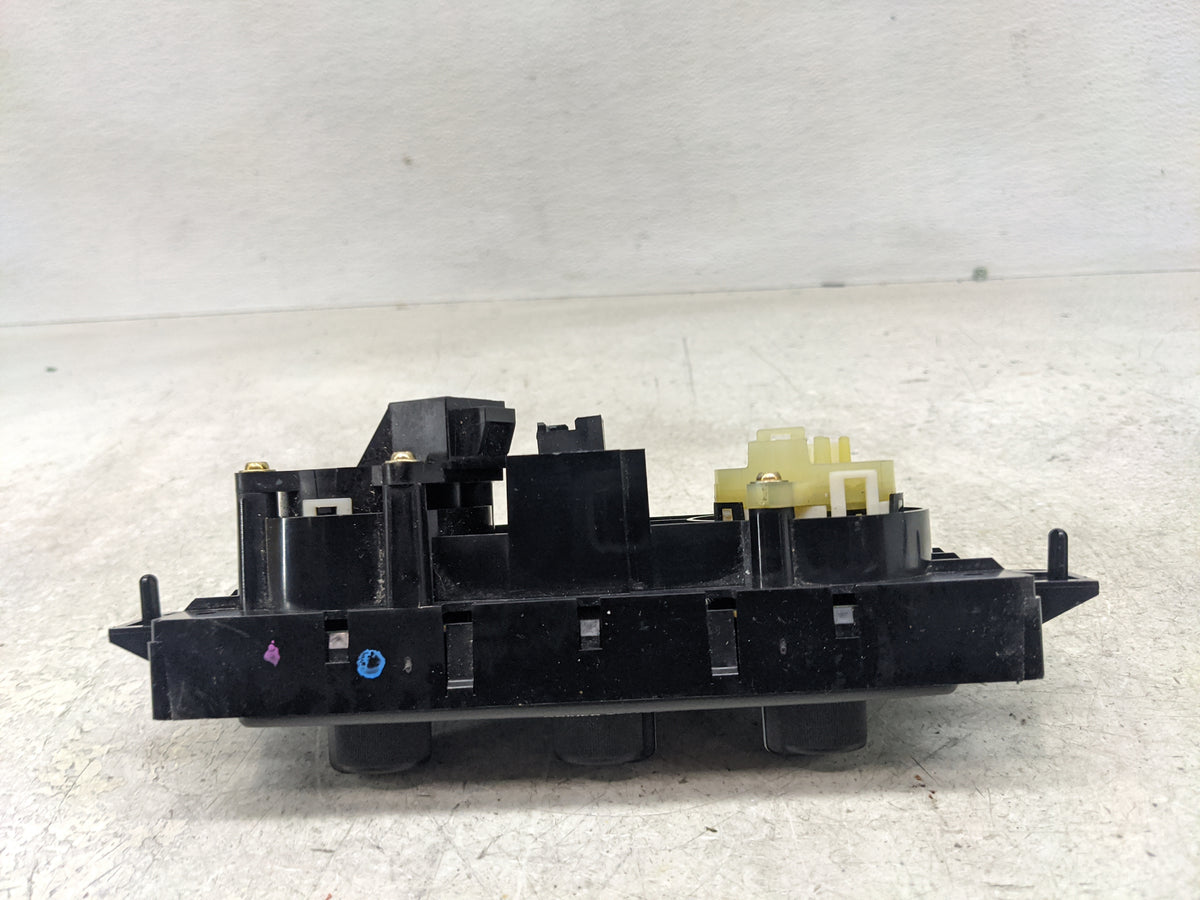 1997-1999 Buick Century Climate Control Module Temperature AC/Heater Replacement Fits Fits 1997 1998 1999 OEM Used Auto Part