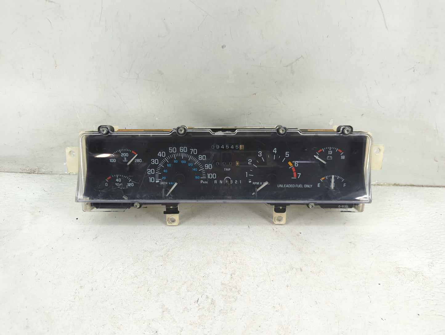 1997-1999 Buick Lesabre Instrument Cluster Speedometer Gauges P/N:16138835 6614-2 Fits Fits 1997 1998 1999 OEM Used Auto Par