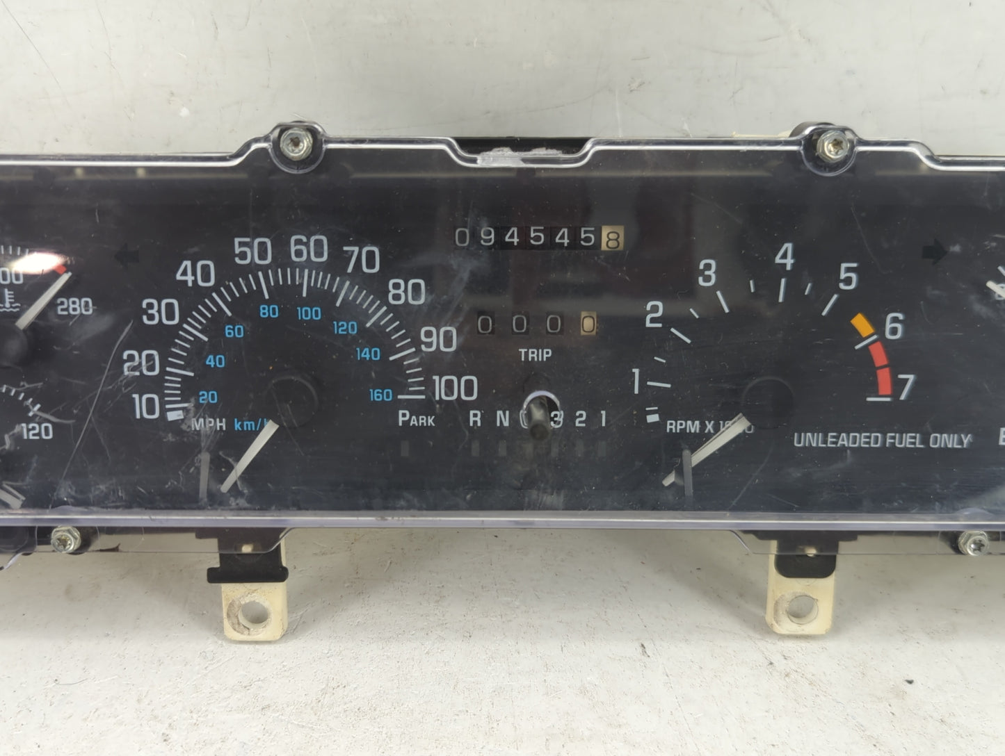 1997-1999 Buick Lesabre Instrument Cluster Speedometer Gauges P/N:16138835 6614-2 Fits Fits 1997 1998 1999 OEM Used Auto Par