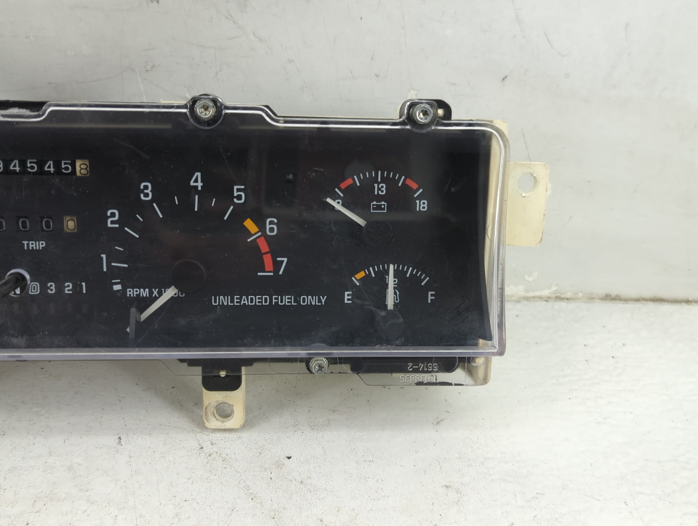 1997-1999 Buick Lesabre Instrument Cluster Speedometer Gauges P/N:16138835 6614-2 Fits Fits 1997 1998 1999 OEM Used Auto Par