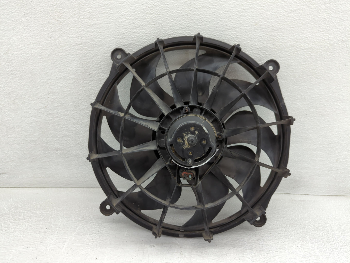 1997-2005 Buick Park Avenue Left Radiator Fan Motor Assembly - Oemusedautoparts1.com