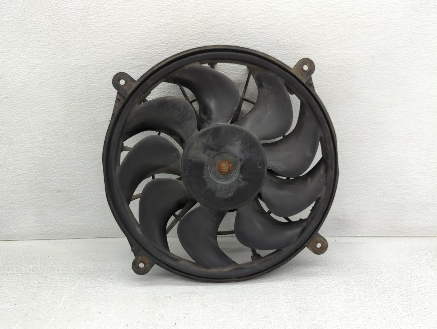 1997-2005 Buick Park Avenue Left Radiator Fan Motor Assembly - Oemusedautoparts1.com