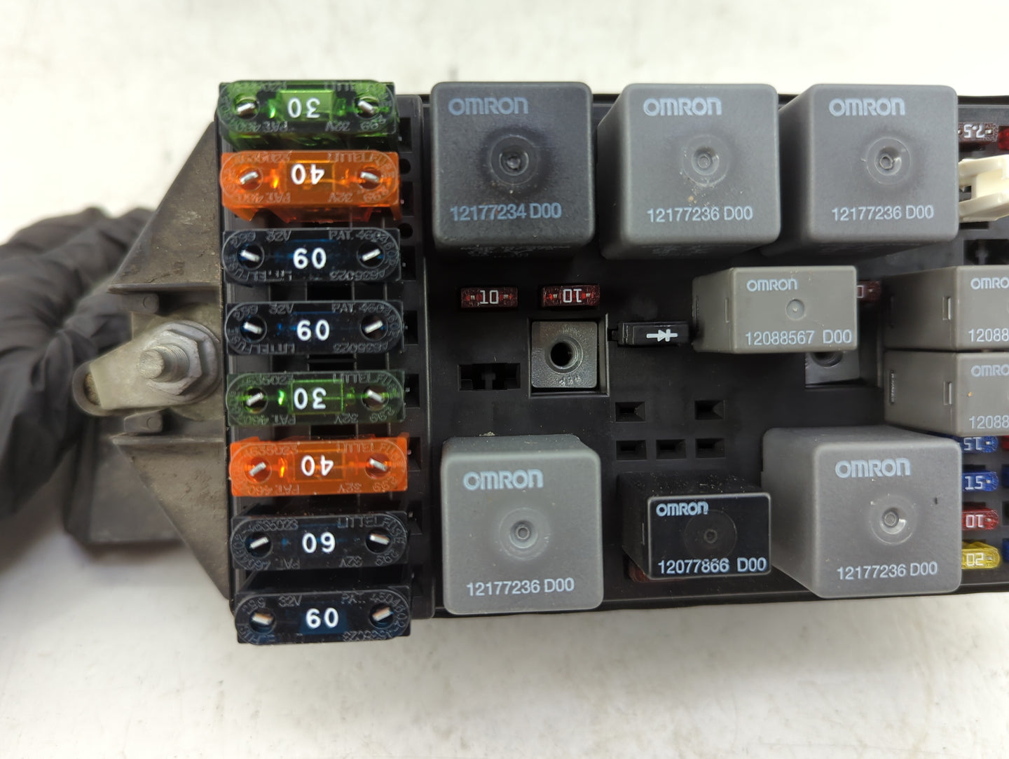 1998 Buick Regal Fusebox Fuse Box Panel Relay Module P/N:12164685 Fits OEM Used Auto Parts - Oemusedautoparts1.com