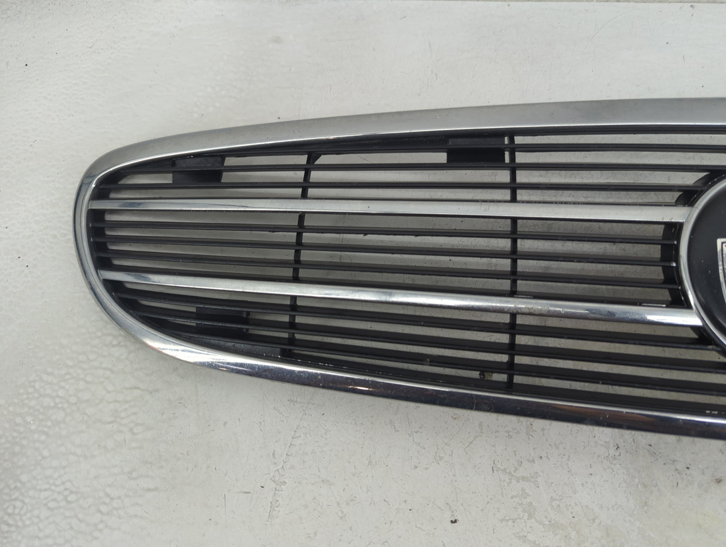 1997-2002 Buick Regal Front Grille Bumper Not Included - Oemusedautoparts1.com