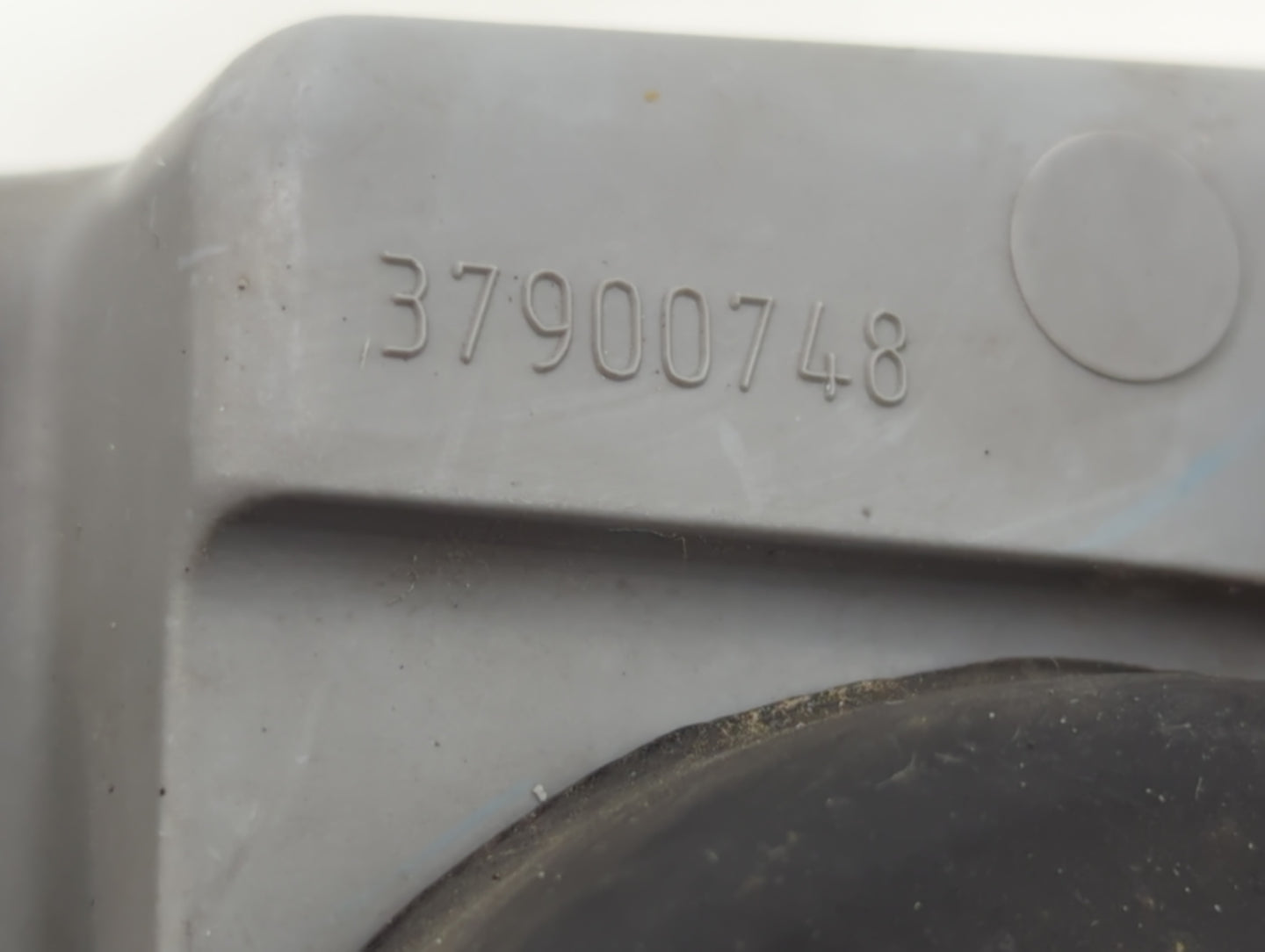 1997-2004 Buick Regal Passenger Right Oem Head Light Headlight Lamp - Oemusedautoparts1.com