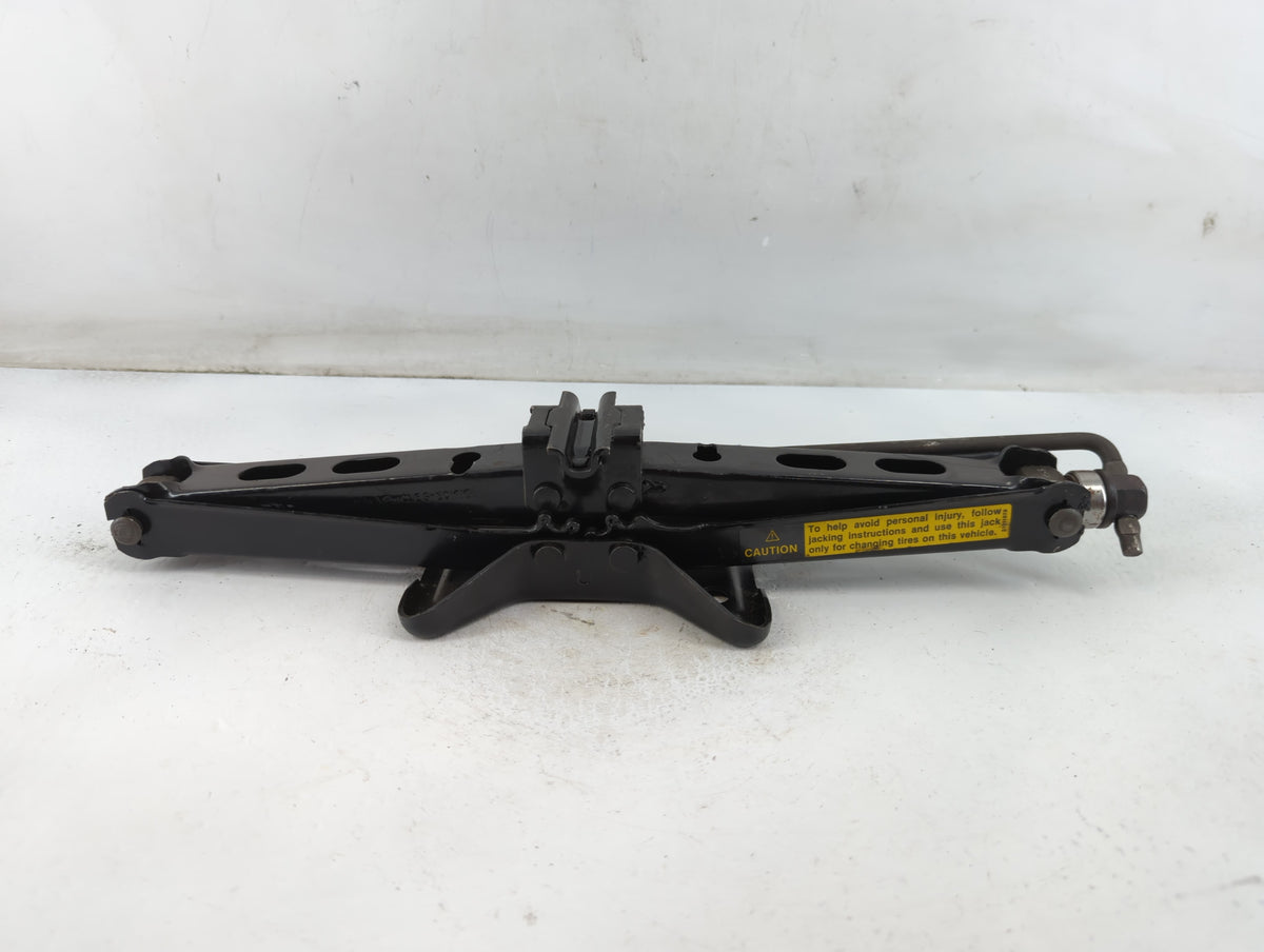 1998 Buick Regal Spare Scissor Car Jack - Oemusedautoparts1.com