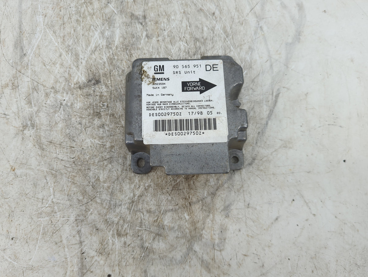 1998-1999 Cadillac Catera Safety Restraint Srs Airbag Control Module - Oemusedautoparts1.com