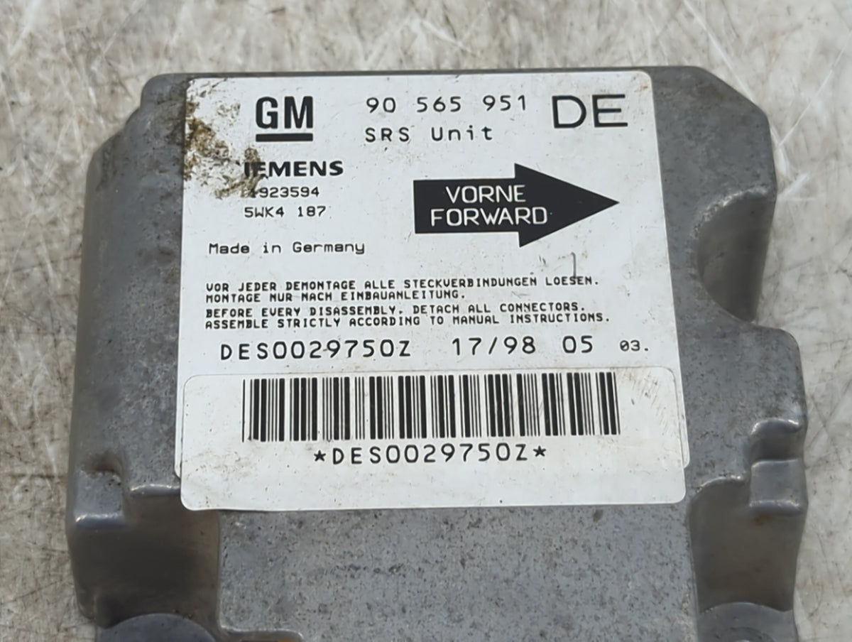 1998-1999 Cadillac Catera Safety Restraint Srs Airbag Control Module - Oemusedautoparts1.com