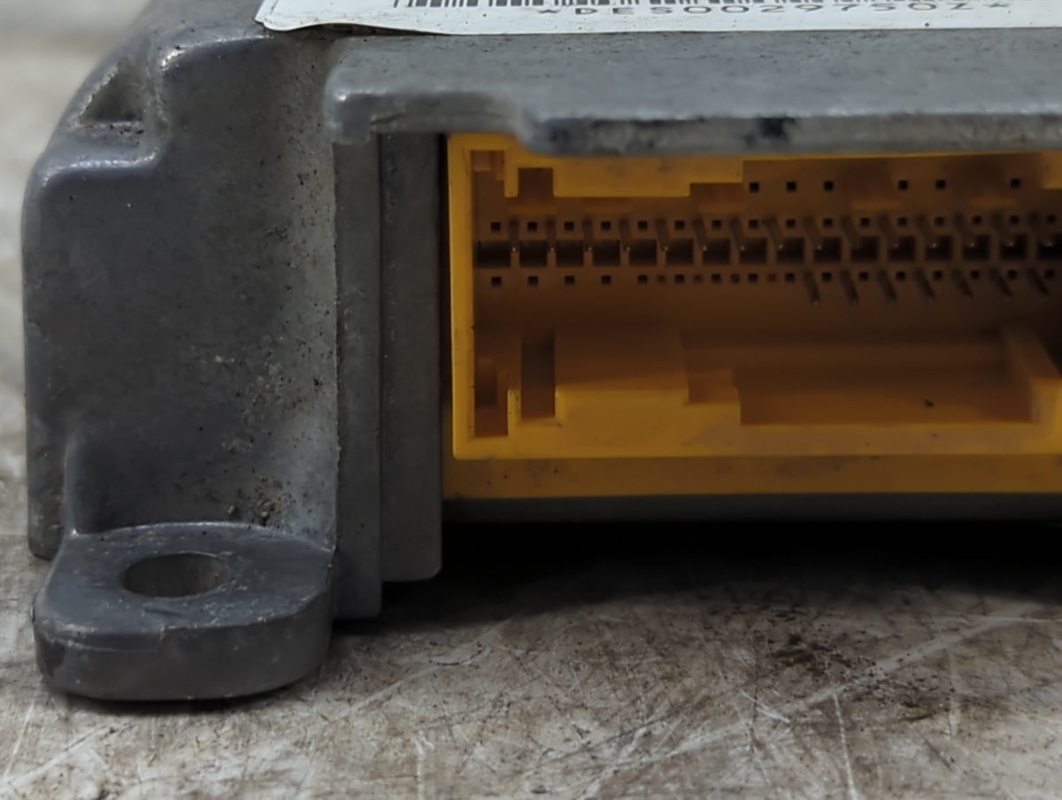 1998-1999 Cadillac Catera Safety Restraint Srs Airbag Control Module - Oemusedautoparts1.com
