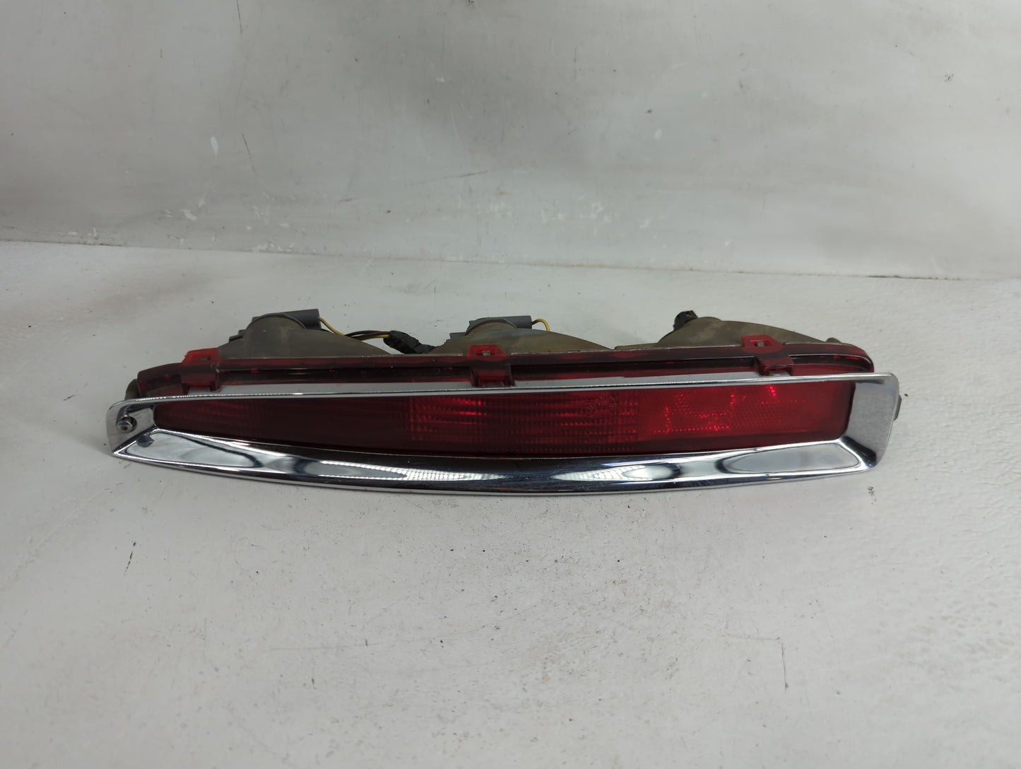 1994-1999 Cadillac Deville Tail Light Assembly Passenger Right OEM P/N:5976656 Fits Fits 1994 1995 1996 1997 1998 1999 OEM U