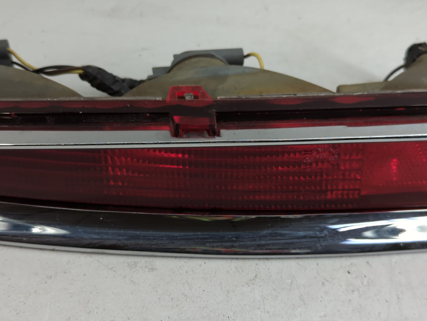 1994-1999 Cadillac Deville Tail Light Assembly Passenger Right OEM P/N:5976656 Fits Fits 1994 1995 1996 1997 1998 1999 OEM U