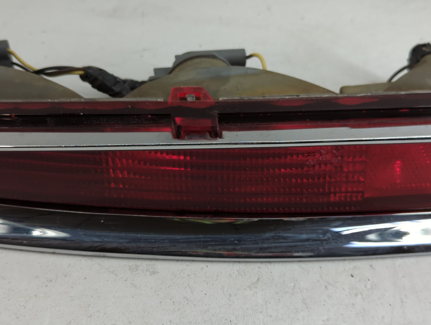 1994-1999 Cadillac Deville Tail Light Assembly Passenger Right OEM P/N:5976656 Fits Fits 1994 1995 1996 1997 1998 1999 OEM U