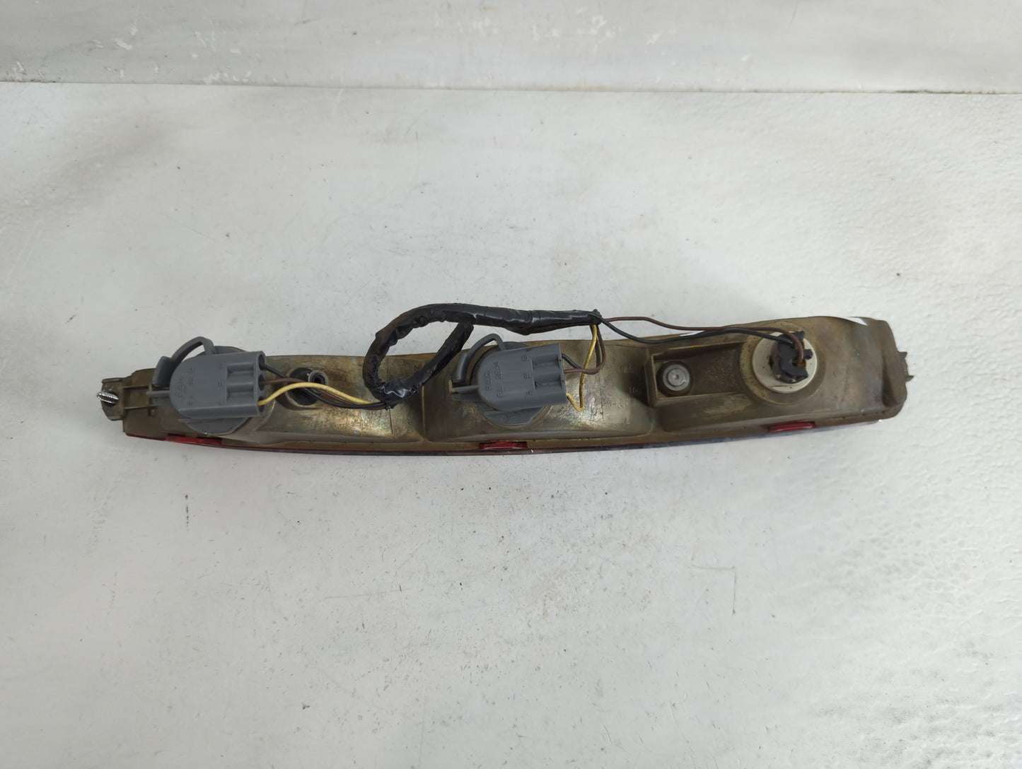 1994-1999 Cadillac Deville Tail Light Assembly Passenger Right OEM P/N:5976656 Fits Fits 1994 1995 1996 1997 1998 1999 OEM U