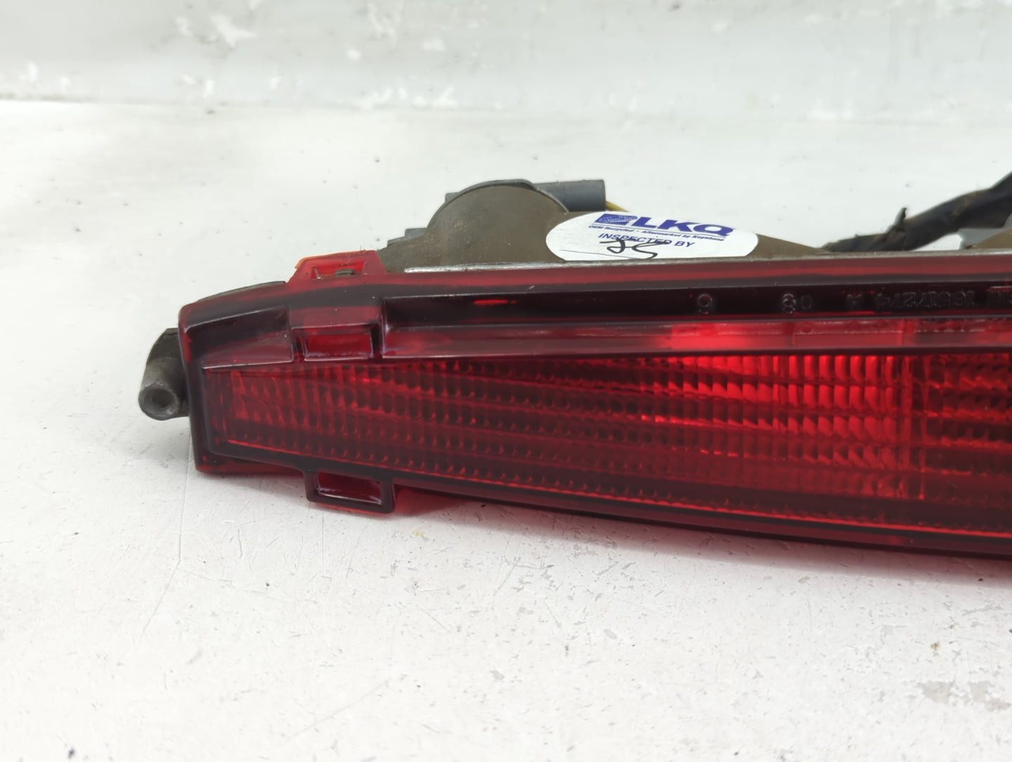 1994-1999 Cadillac Deville Tail Light Assembly Passenger Right OEM P/N:16523492 5976656 Fits Fits 1994 1995 1996 1997 1998 1