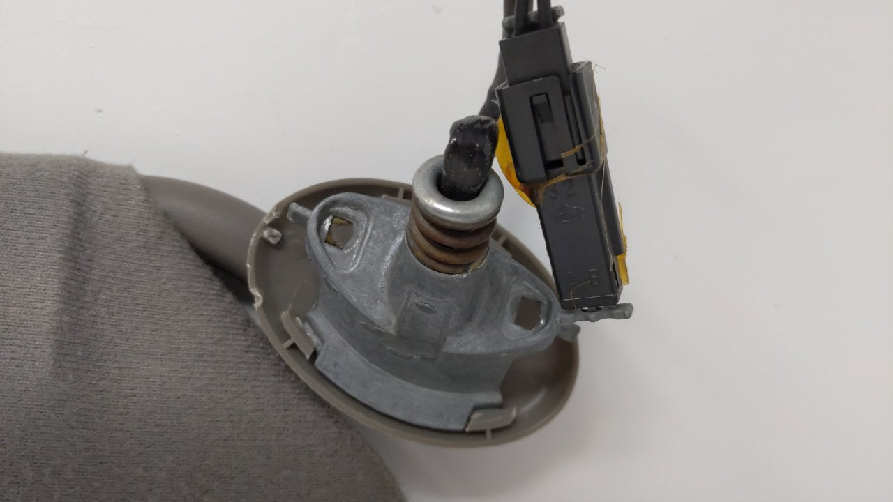 1998 Cadillac Deville Sun Visor Shade Replacement Passenger Right Mirror Fits OEM Used Auto Parts - Oemusedautoparts1.com