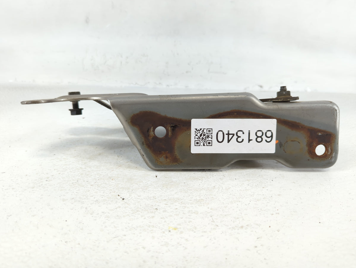 Chevrolet 1500 Driver Left Hood Hinge - Oemusedautoparts1.com