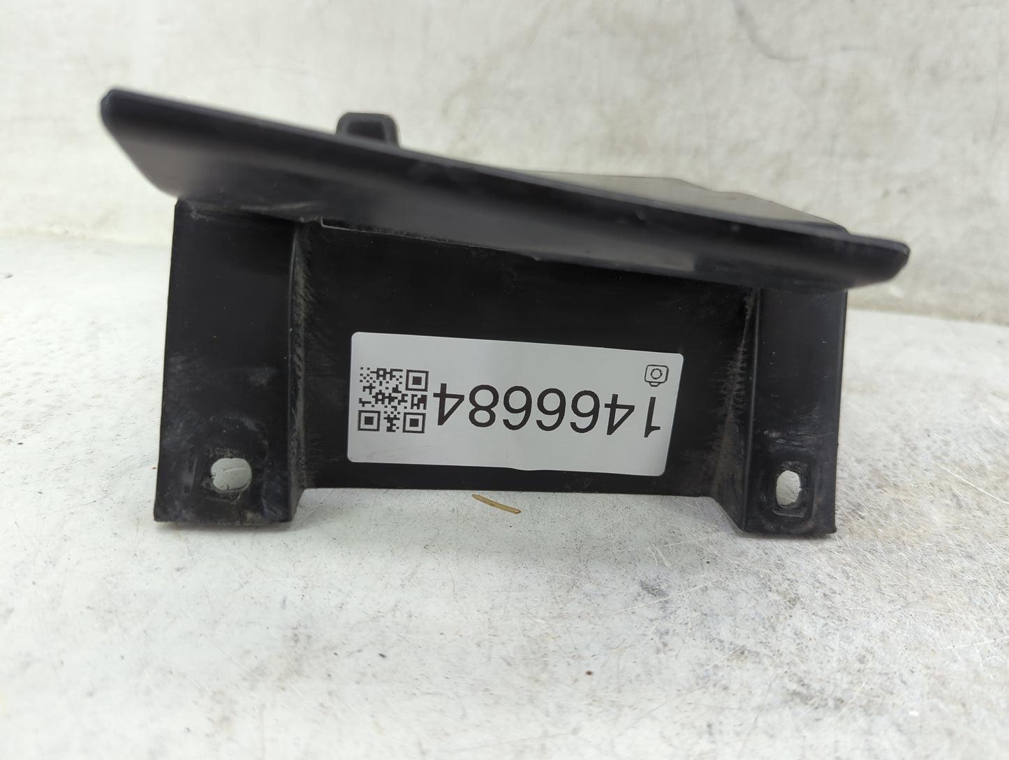 1998 Chevrolet Astro Fusebox Fuse Box Panel Relay Module Fits OEM Used Auto Parts - Oemusedautoparts1.com