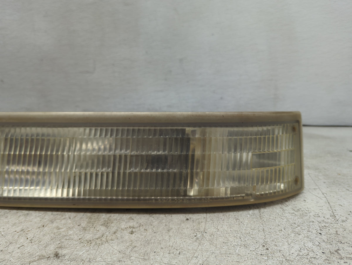 1998 Chevrolet Astro Passenger Right Oem Front Light Lamp - Oemusedautoparts1.com